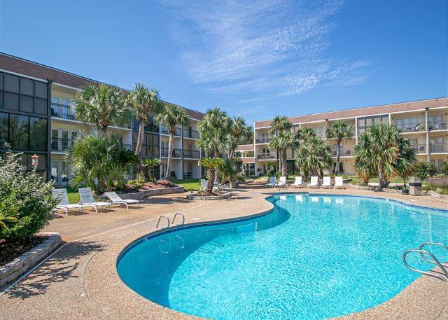 Fun 2 Bed/2 Bath Condo With Pool On Biloxi Beach Exteriér fotografie